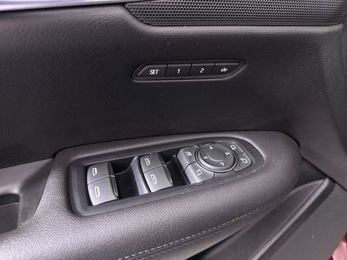 Used 2018 Cadillac XT5 Premium Luxury image 24