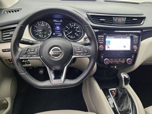 Used 2018 Nissan Rogue Sport SL w/ SL Premium Package image 22