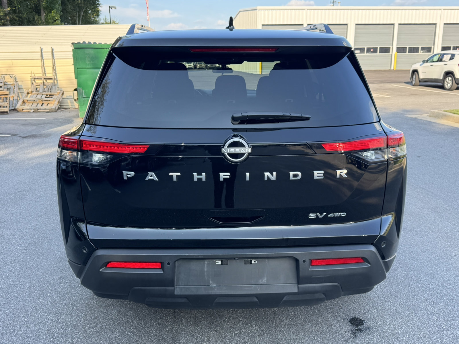 Used 2024 Nissan Pathfinder SV AWD/4WD image 6