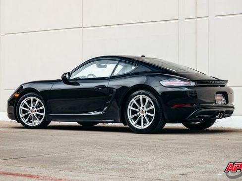 Used 2017 Porsche 718 Cayman image 5