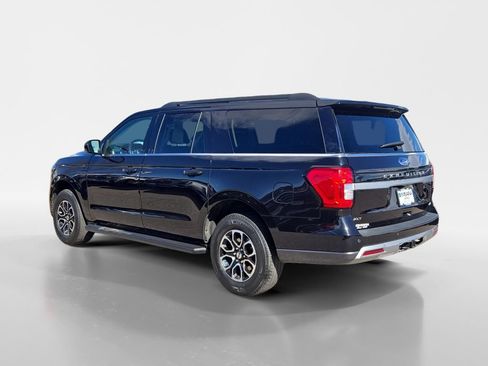 Used 2024 Ford Expedition Max XLT image 3