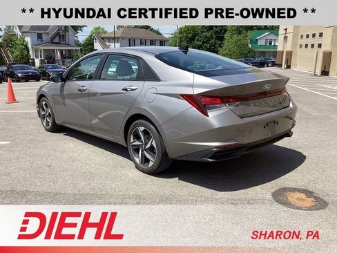 Used 2023 Hyundai Elantra SEL w/ Convenience Package FWD image 5