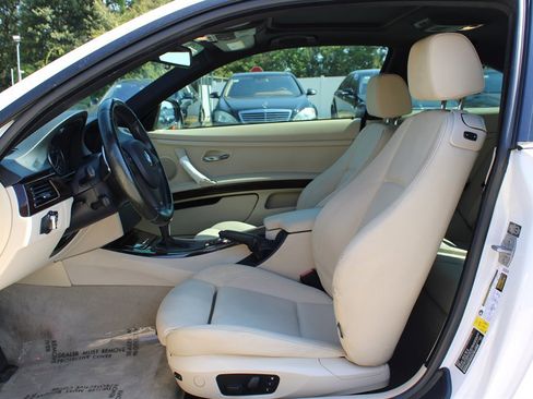 Used 2013 BMW 335i Coupe image 11