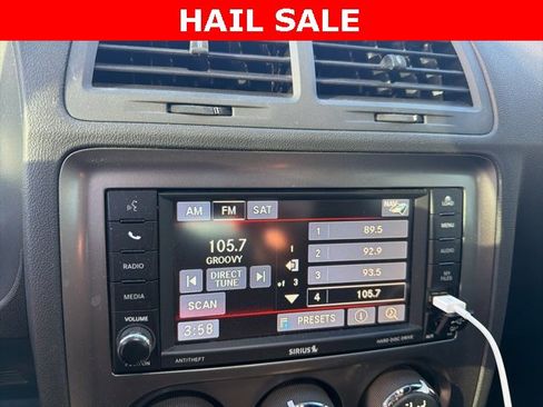 Used 2014 Dodge Challenger SXT image 14