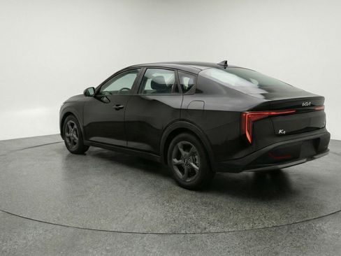 Used 2025 Kia K4 FWD image 6