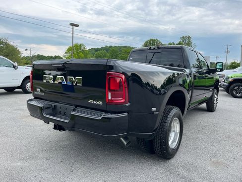 New 2026 RAM 3500 Laramie AWD/4WD image 3