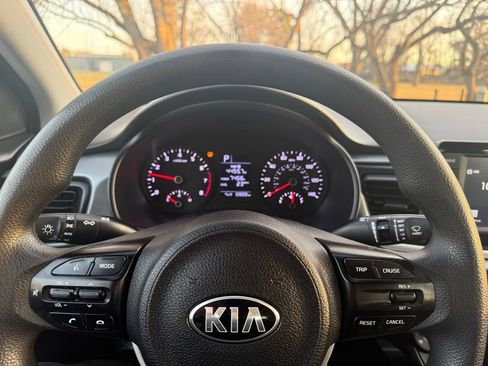 Used 2019 Kia Rio S image 15