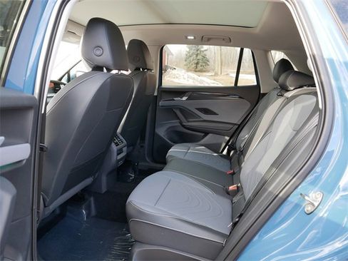 New 2026 Volkswagen Tiguan SE image 8