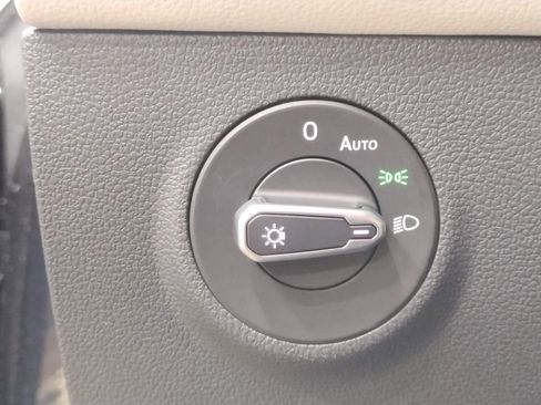 New 2026 Volkswagen Taos S image 21