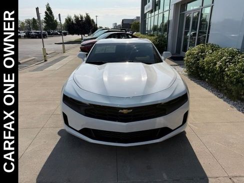 Used 2022 Chevrolet Camaro LT RWD image 2