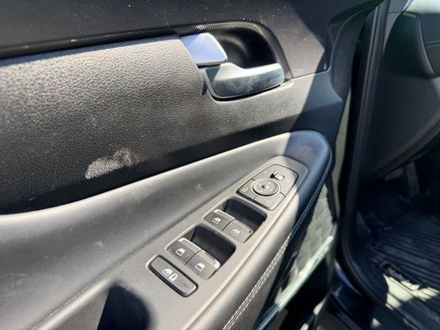 Used 2023 Hyundai Santa Fe SEL w/ Premium Package image 21