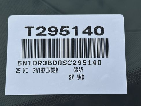 Used 2025 Nissan Pathfinder Rock Creek AWD/4WD image 15