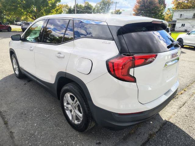 Used 2020 GMC Terrain SLE w/ LPO, Floor Liner Package AWD/4WD image 5