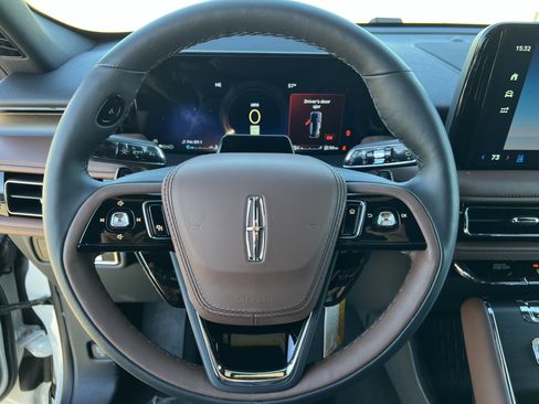 New 2026 Lincoln Aviator Reserve w/ Luxury Package image 16