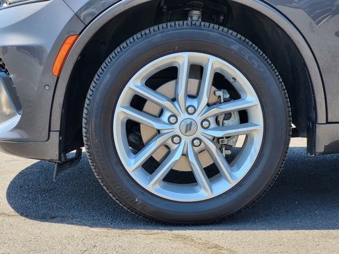Used 2025 Dodge Durango GT AWD/4WD image 11