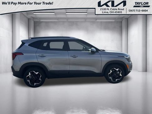 Used 2025 Kia Seltos EX w/ EX Sunroof Package AWD/4WD image 17