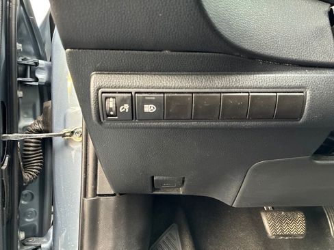 Used 2023 Toyota Corolla LE FWD image 14
