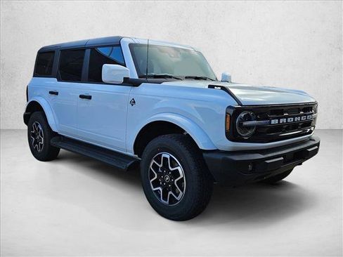 New 2026 Ford Bronco Outer Banks AWD/4WD image 7