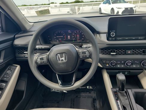 Used 2024 Honda Accord EX image 15