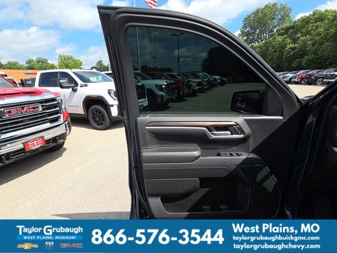 Certified 2022 Chevrolet Silverado 1500 RST w/ Z71 Off-Road Package AWD/4WD image 13