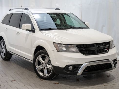 Used 2017 Dodge Journey Crossroad image 1