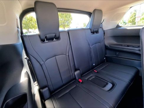 Certified 2026 INFINITI QX60 Luxe w/ Cargo Package AWD/4WD image 33