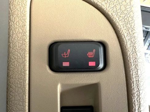 Used 2013 Ford F150 King Ranch w/ King Ranch Luxury Pkg AWD/4WD image 39