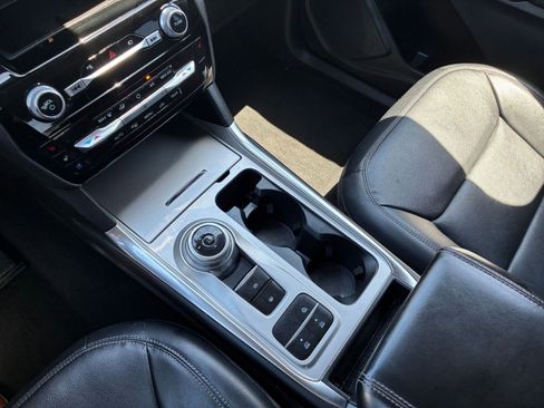 Used 2023 Ford Explorer Limited RWD image 45