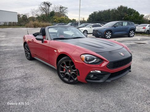 Used 2018 FIAT 124 Spider Abarth w/ Convenience Group image 1