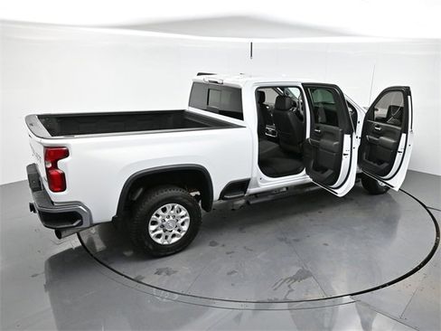 Used 2020 Chevrolet Silverado 2500 LTZ w/ LTZ Plus Package image 46