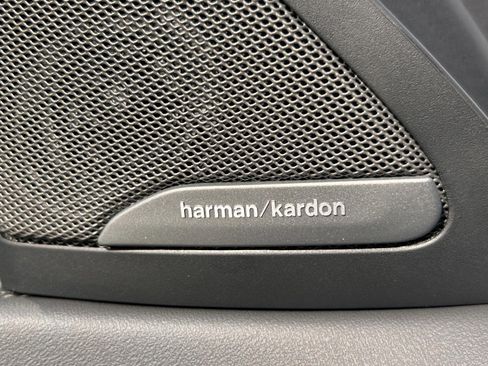 New 2026 BMW X6 xDrive40i w/ Executive Package image 30