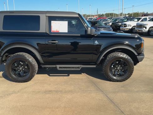 Used 2024 Ford Bronco Black Diamond image 2