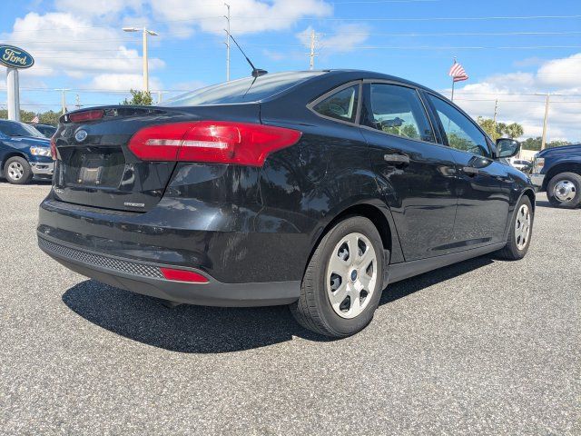 Used 2016 Ford Focus S FWD image 4