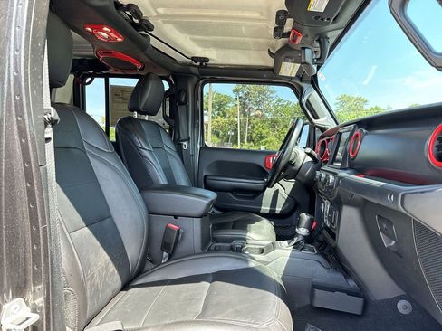 Used 2021 Jeep Gladiator Sport AWD/4WD image 22