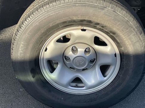 Used 2023 Toyota Tacoma SR w/ SR Convenience Package image 13