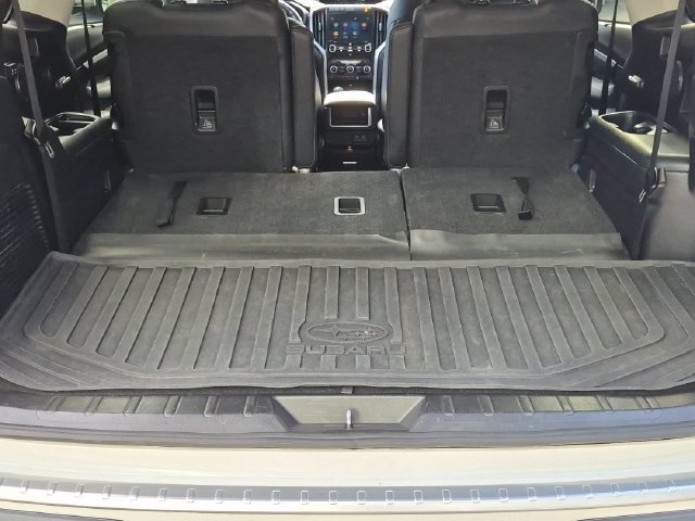 Used 2020 Subaru Ascent Limited w/ Technology Package AWD/4WD image 3