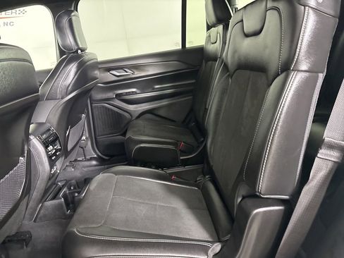 Used 2023 Jeep Grand Cherokee L Laredo AWD/4WD image 22