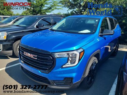 Used 2024 GMC Terrain SLE w/ Driver Convenience Package