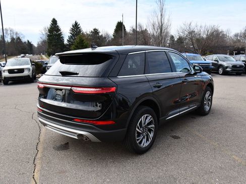 Used 2024 Lincoln Corsair Premiere image 6