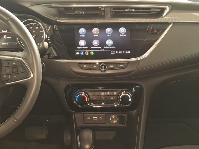 Used 2023 Buick Encore GX Preferred w/ Sport Touring Package FWD image 4