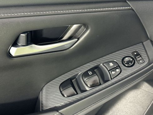 Certified 2025 Nissan Sentra SV FWD image 13