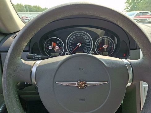 Used 2008 Chrysler Crossfire Limited RWD image 23
