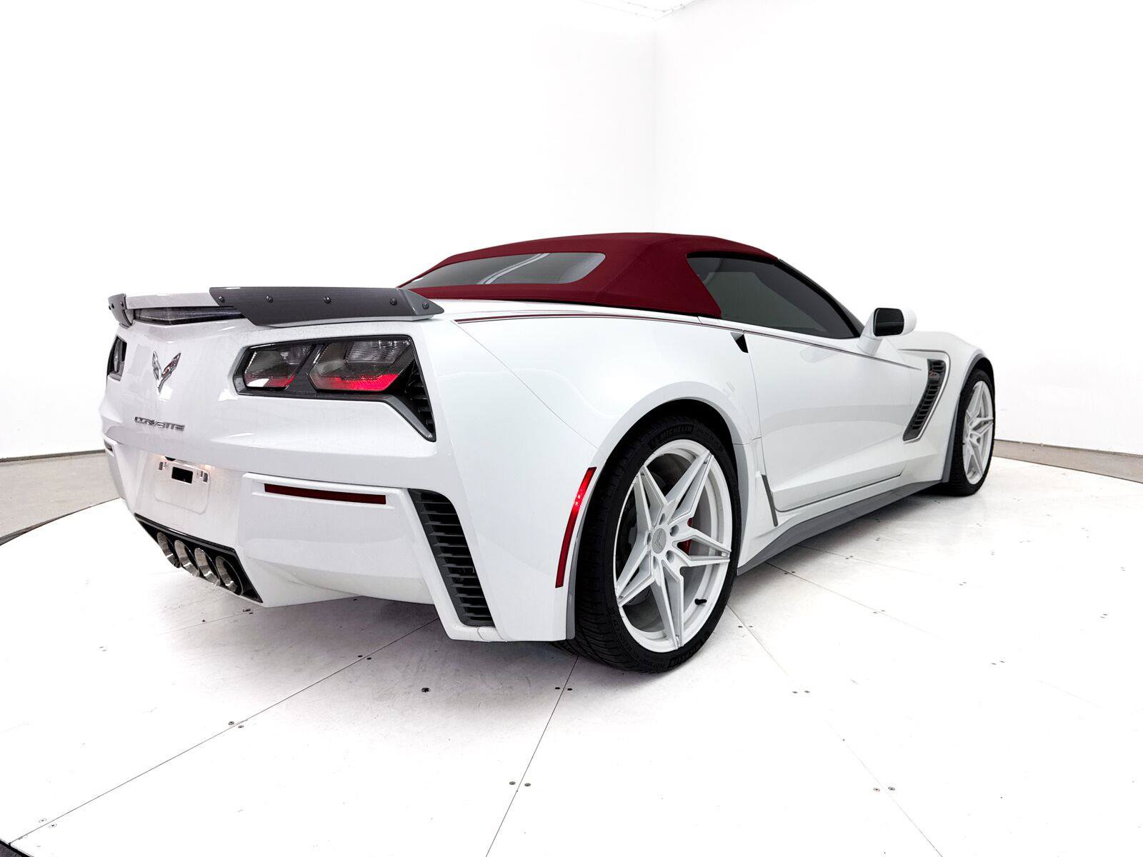 Used 2017 Chevrolet Corvette Z06 RWD image 19