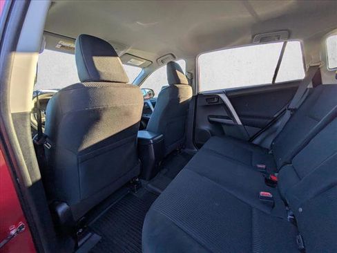 Used 2017 Toyota RAV4 LE image 19