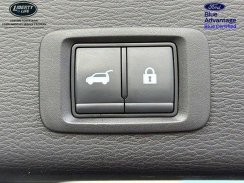 Used 2023 Mitsubishi Outlander SE image 39