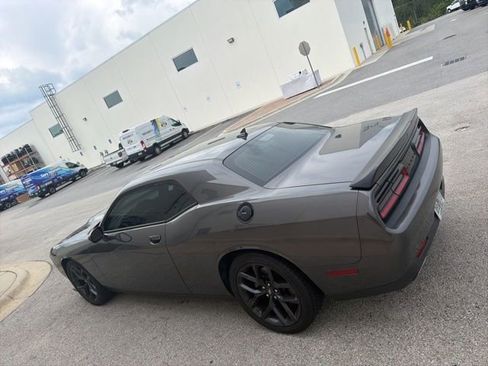 Used 2022 Dodge Challenger GT RWD image 5