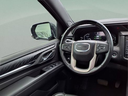 Certified 2024 GMC Yukon Denali w/ Denali Reserve Package AWD/4WD image 28