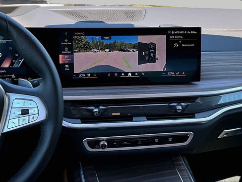 Used 2025 BMW X7 xDrive40i AWD/4WD image 6