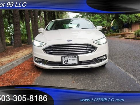 Used 2017 Ford Fusion SE w/ Fusion SE Technology Package FWD image 6