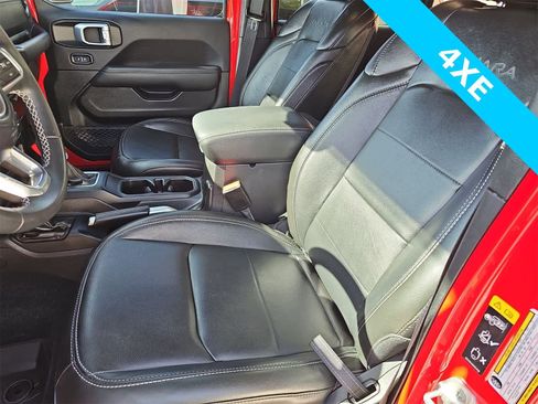 Used 2022 Jeep Wrangler Unlimited Sahara image 15